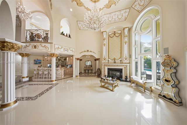 680 Golden Beach Dr, Golden Beach, FL 33160