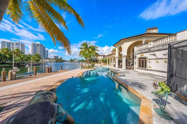 680 Golden Beach Dr, Golden Beach, FL 33160