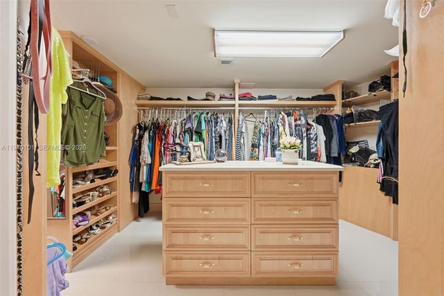 680 Golden Beach Dr, Golden Beach, FL 33160