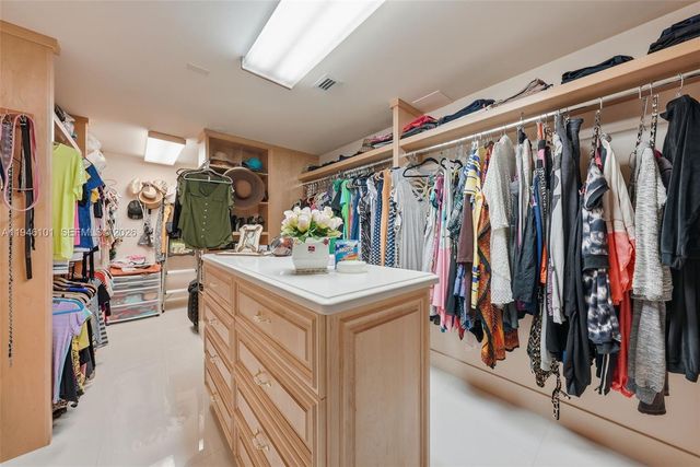 680 Golden Beach Dr, Golden Beach, FL 33160