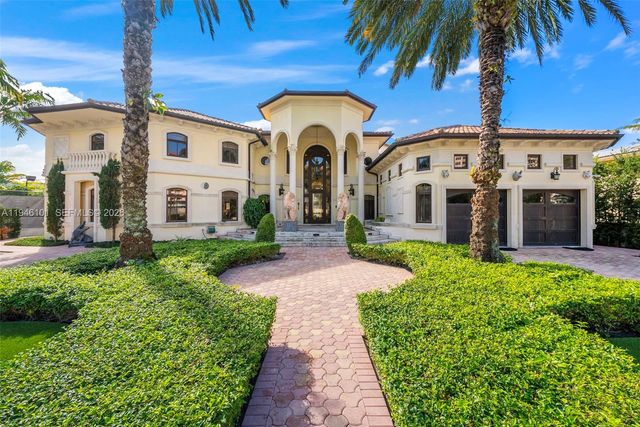 680 Golden Beach Dr, Golden Beach, FL 33160