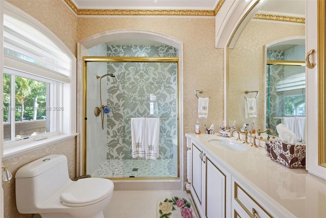 680 Golden Beach Dr, Golden Beach, FL 33160