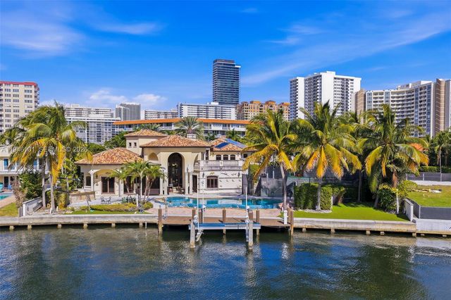 680 Golden Beach Dr, Golden Beach, FL 33160