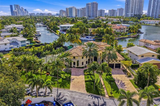 680 Golden Beach Dr, Golden Beach, FL 33160