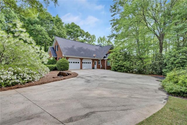 125 Lake Drive, Covington, GA 30014