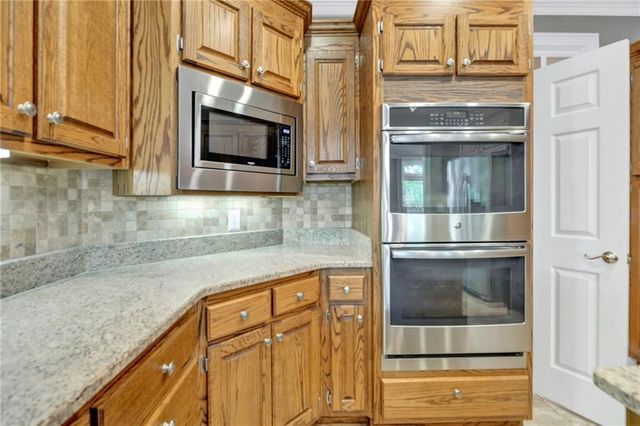 125 Lake Drive, Covington, GA 30014
