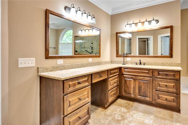 125 Lake Drive, Covington, GA 30014