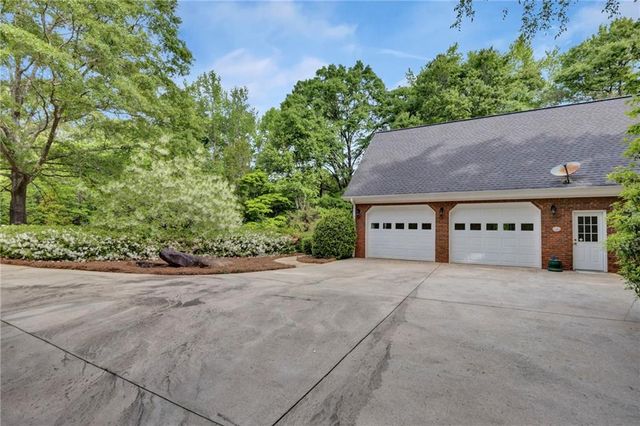 125 Lake Drive, Covington, GA 30014