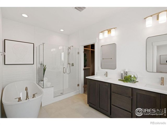 3691 N Buchanan Court, Aurora, CO 80019