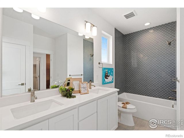 3691 N Buchanan Court, Aurora, CO 80019