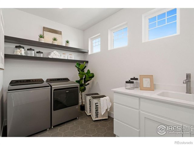 3691 N Buchanan Court, Aurora, CO 80019