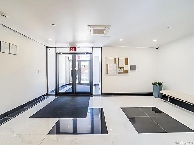 4229 Parsons Boulevard 6B, Flushing, NY 11355