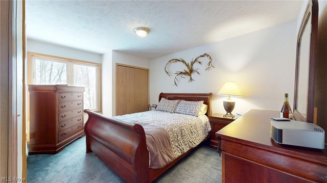 26487 Buckthorn Road, Oakwood Village, OH 44146