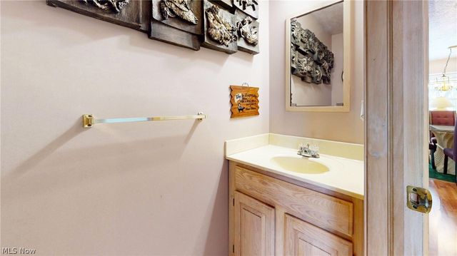 26487 Buckthorn Road, Oakwood Village, OH 44146