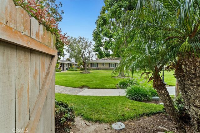 1741 Tustin Ave 1A, Costa Mesa, CA 92627