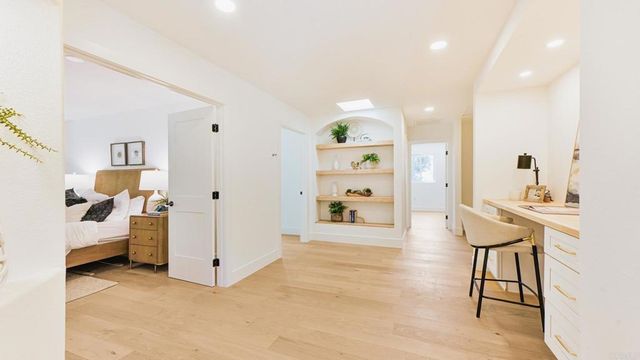2399 Ivy Road, Oceanside, CA 92054