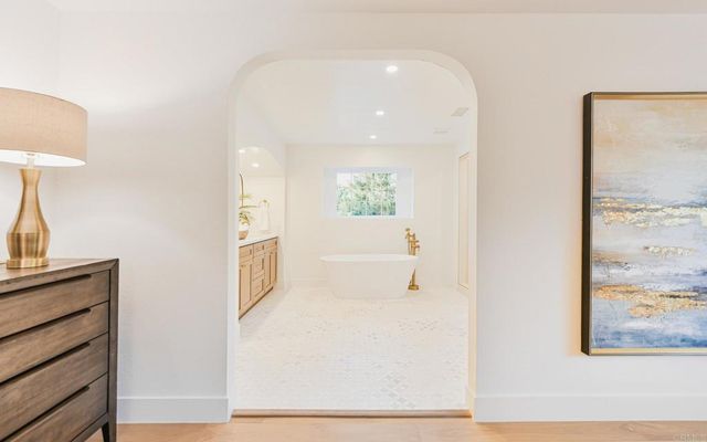 2399 Ivy Road, Oceanside, CA 92054