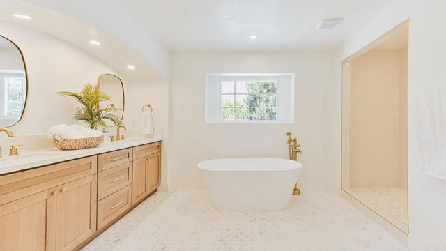 2399 Ivy Road, Oceanside, CA 92054