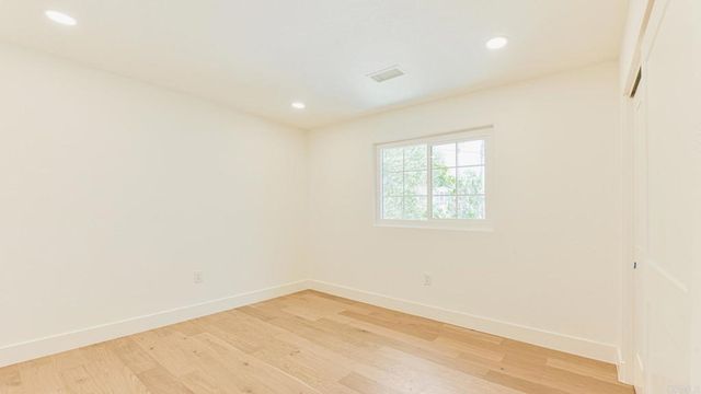 2399 Ivy Road, Oceanside, CA 92054