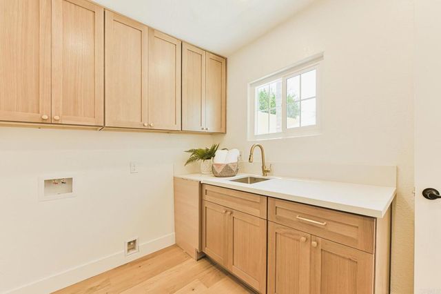 2399 Ivy Road, Oceanside, CA 92054