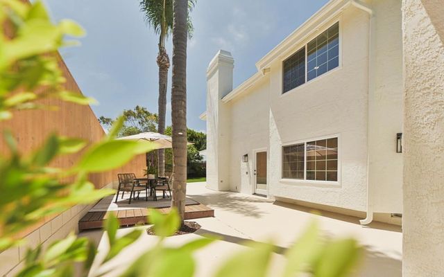 2399 Ivy Road, Oceanside, CA 92054