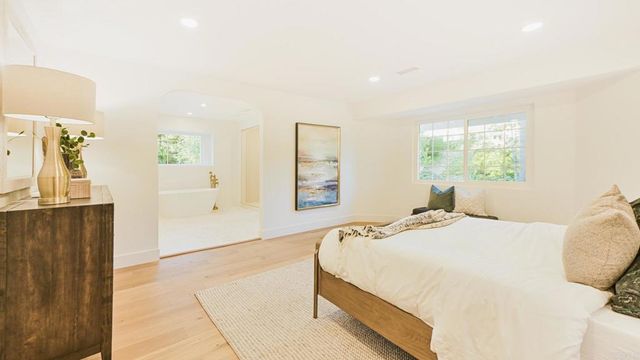 2399 Ivy Road, Oceanside, CA 92054