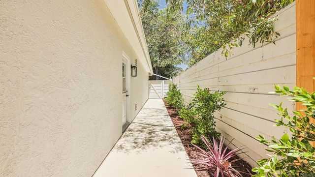 2399 Ivy Road, Oceanside, CA 92054