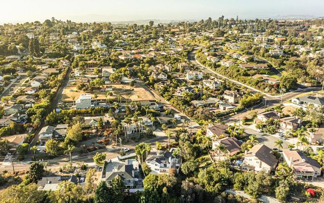 2399 Ivy Road, Oceanside, CA 92054