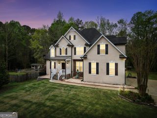 70 Barrington Farms Court, Sharpsburg, GA 30277