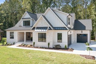 142 Castleview Lane, Mooresville, NC 28115