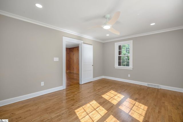 2609 East North Avenue, Anderson, SC 29625