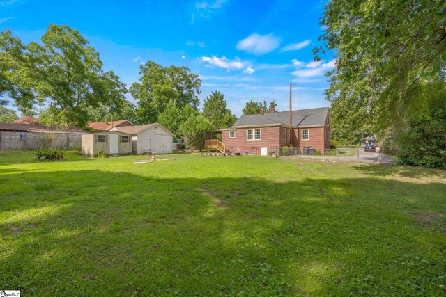 2609 East North Avenue, Anderson, SC 29625
