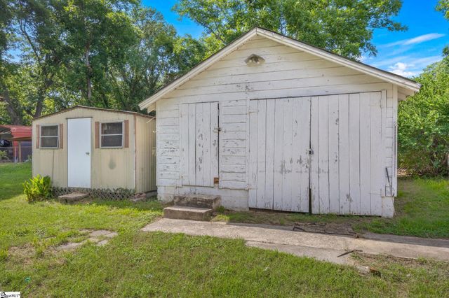 2609 East North Avenue, Anderson, SC 29625