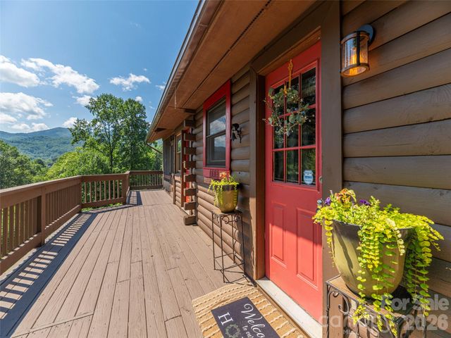 3543 Dark Ridge Road, Sylva, NC 28779