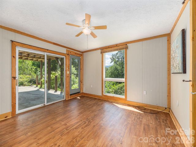3543 Dark Ridge Road, Sylva, NC 28779