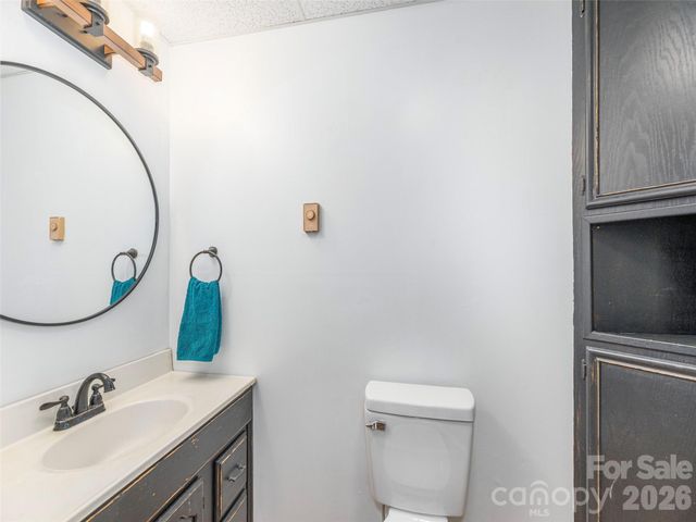 3543 Dark Ridge Road, Sylva, NC 28779