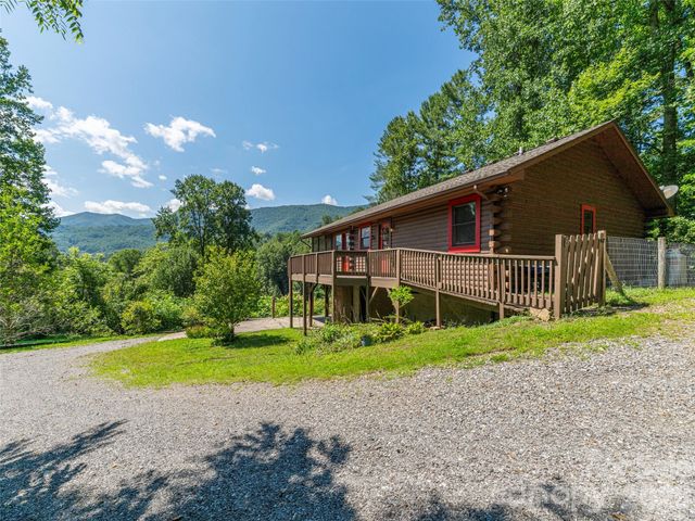 3543 Dark Ridge Road, Sylva, NC 28779