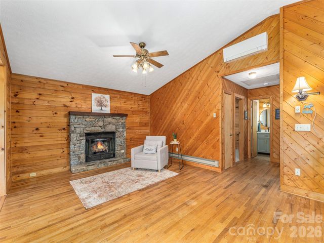 3543 Dark Ridge Road, Sylva, NC 28779