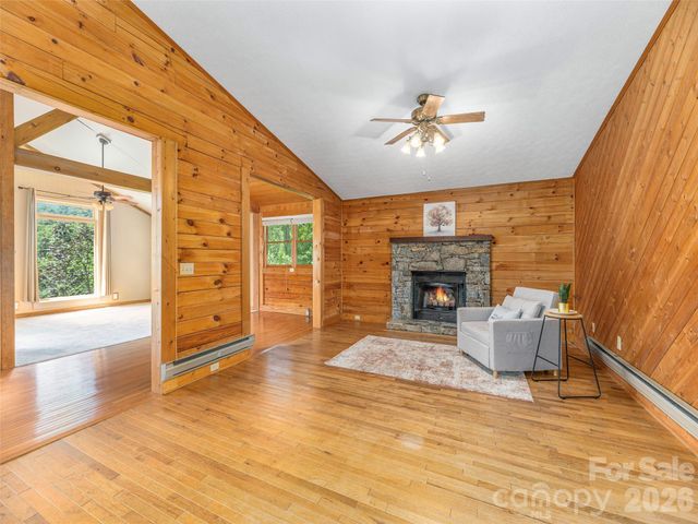 3543 Dark Ridge Road, Sylva, NC 28779