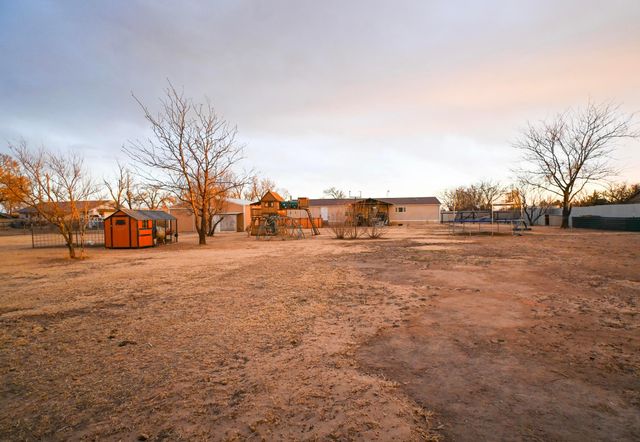 314 Cactus Road, Stinnett, TX 79083