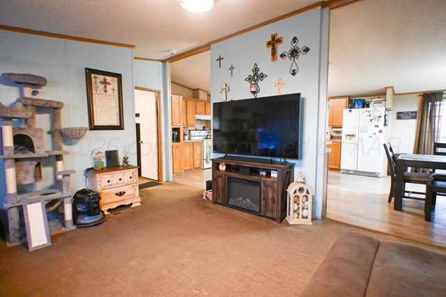 314 Cactus Road, Stinnett, TX 79083