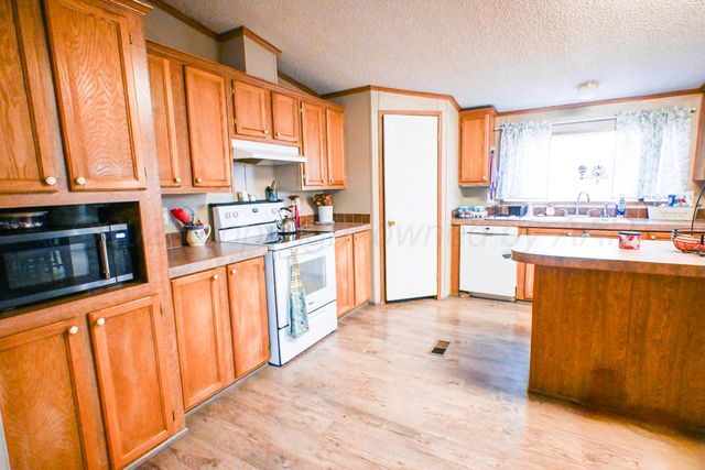 314 Cactus Road, Stinnett, TX 79083