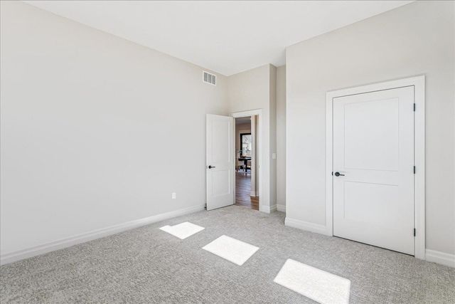 2591 N Doris Ct, Wichita, KS 67205