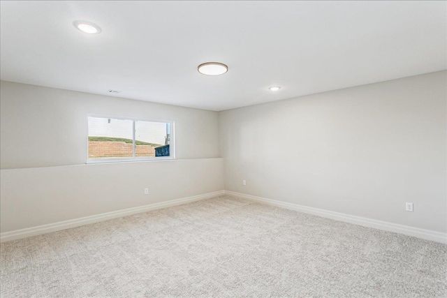 2591 N Doris Ct, Wichita, KS 67205