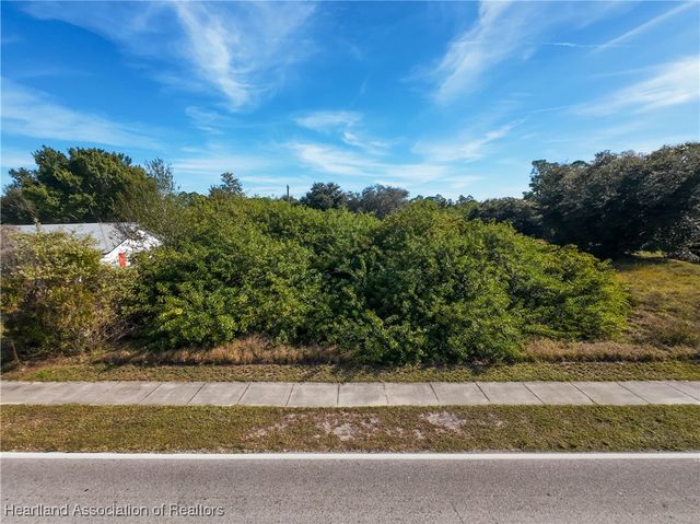 539 S Sun N Lakes Boulevard, Lake Placid, FL 33852