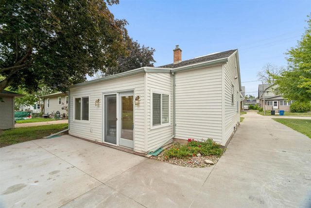 1616 JEFFERSON STREET, Oshkosh, WI 54901