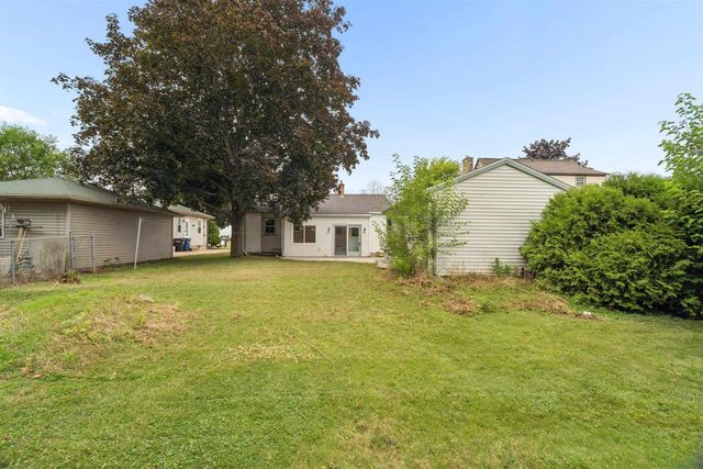 1616 JEFFERSON STREET, Oshkosh, WI 54901