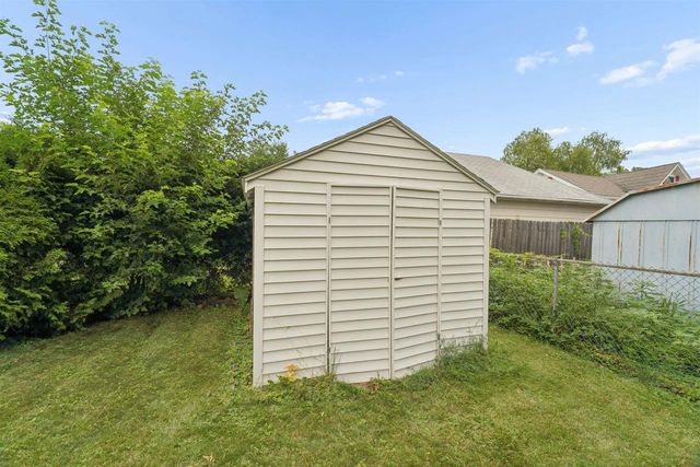 1616 JEFFERSON STREET, Oshkosh, WI 54901