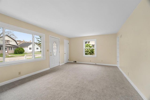 1616 JEFFERSON STREET, Oshkosh, WI 54901