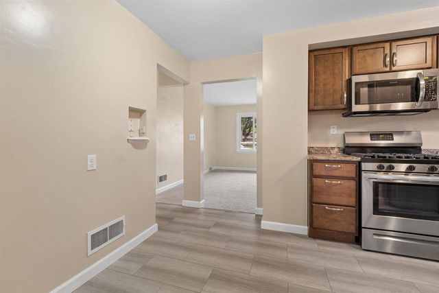 1616 JEFFERSON STREET, Oshkosh, WI 54901